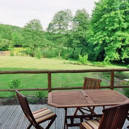 Indienne Confortable Avec Wifi Et Vue Sur Parc, Hameau De Bellefontaine - Fr-1-585-116 3*