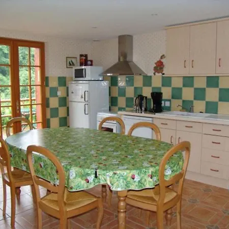 Indienne Confortable Avec Wifi Et Vue Sur Parc, Hameau De Bellefontaine - Fr-1-585-116 Futeau