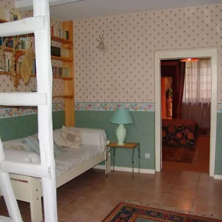 Indienne Confortable Avec Wifi Et Vue Sur Parc, Hameau De Bellefontaine - Fr-1-585-116 Bed & Breakfast Futeau