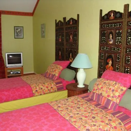 Bed & Breakfast Indienne Confortable Avec Wifi Et Vue Sur Parc, Hameau De Bellefontaine - Fr-1-585-116 Futeau
