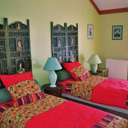 Indienne Confortable Avec Wifi Et Vue Sur Parc, Hameau De Bellefontaine - Fr-1-585-116 Futeau